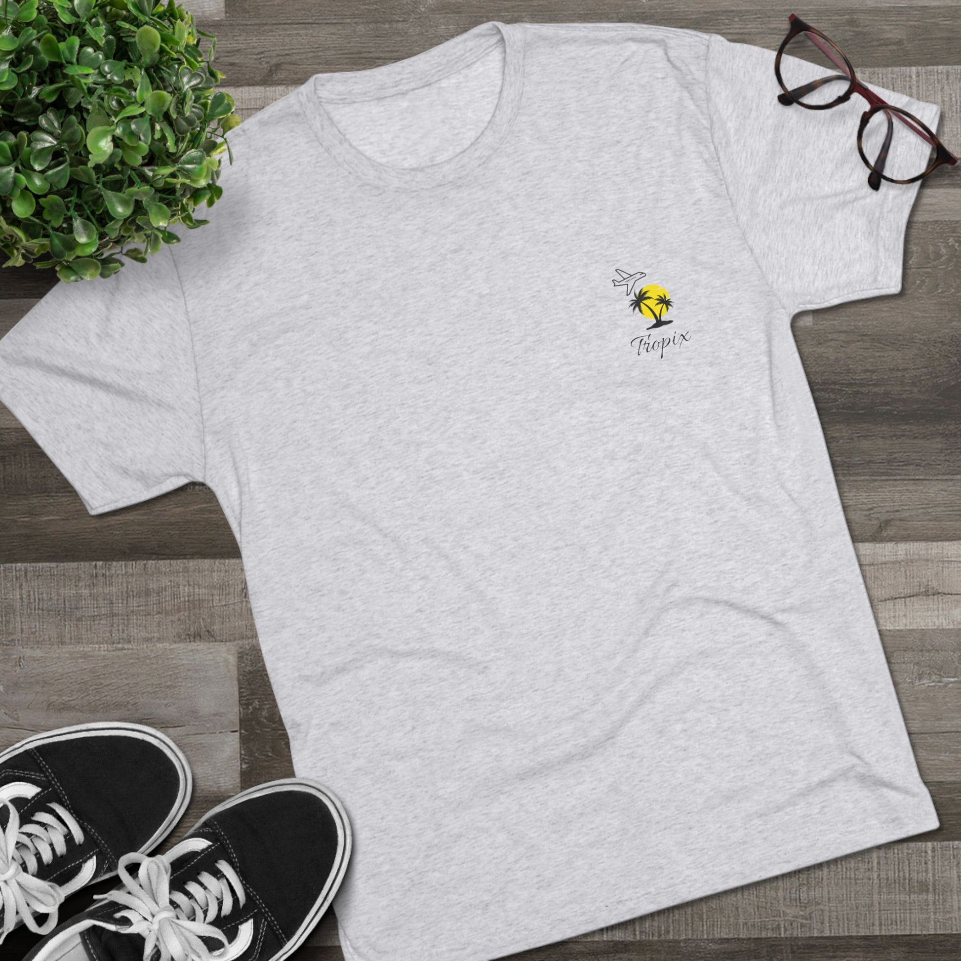 Casual Graphic Tee with Palm Design, Summer Vibe, Unisex Shirt for Beach Lovers, Vacation Outfit, Gift for Outdoor Enthusiasts